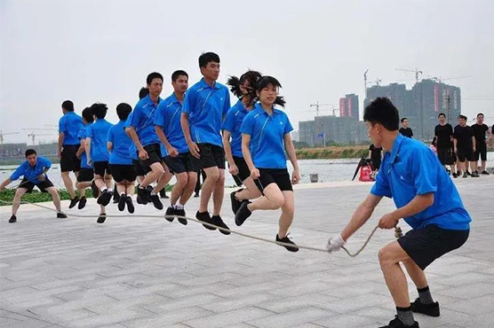 团队跳绳
